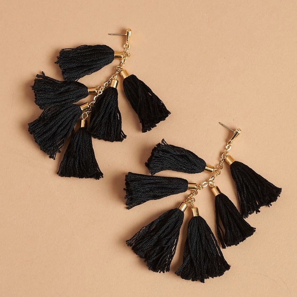ettika Los Angeles DAYDREAMER TASSEL EARRINGS - Picture 2 of 2